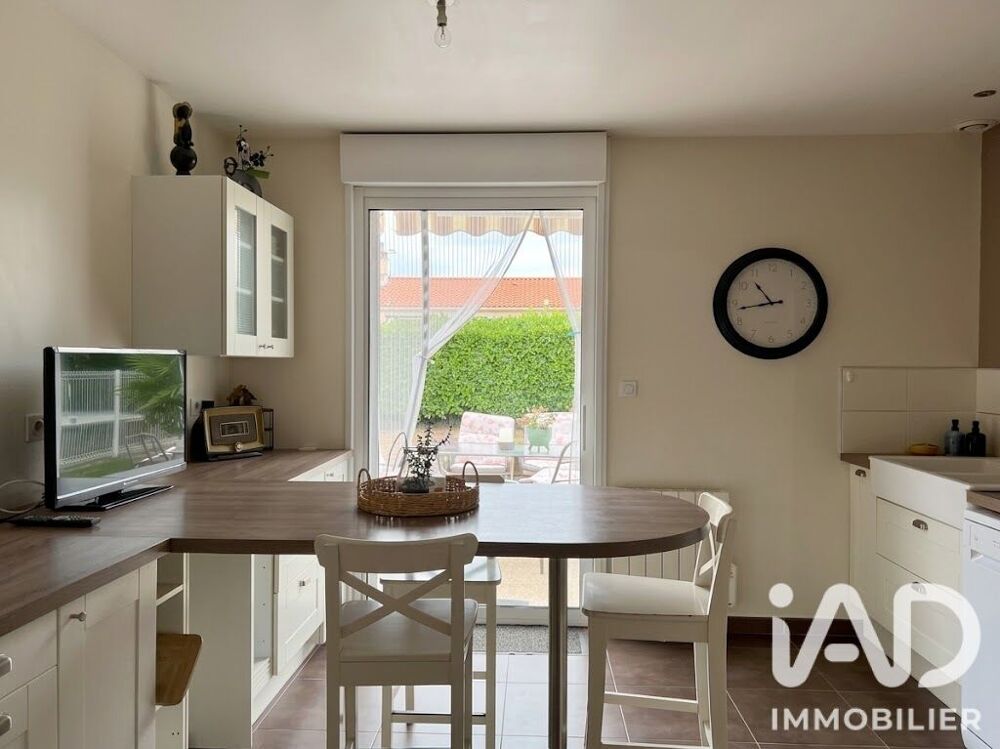 Vente Maison Vente Maison de village 6 pièces Saint-hilaire-de-voust