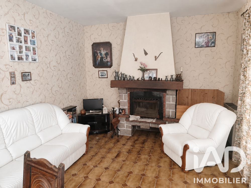 Vente Maison Vente Maison de village 6 pièces Neuillé-pont-pierre
