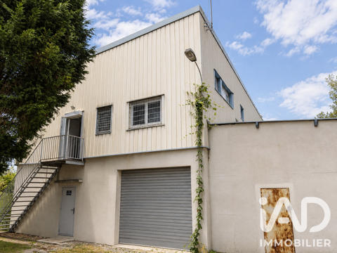   Vente Boutique/Local commercial 2 400 m&sup2; 