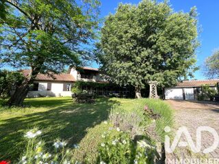  Maison à vendre 8 pièces 265 m²