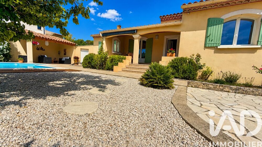 vente Maison - 5 pièce(s) - 145 m² Saint-Saturnin-lès-Avignon (84450)