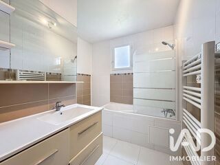  Maison à louer 7 pièces 133 m²