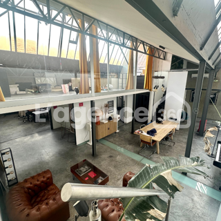   À louer - Atelier / Bureaux atypiques esprit loft - 228 m² Arcueil