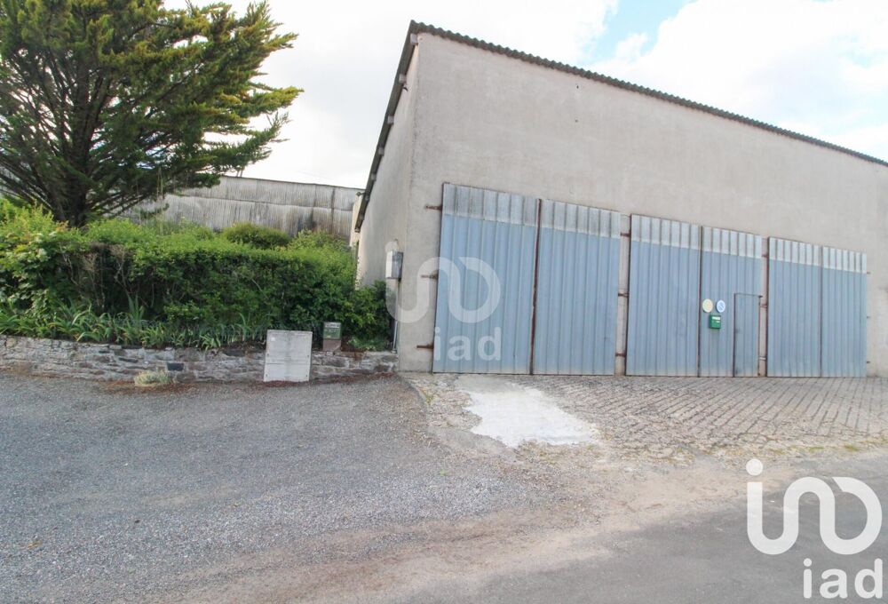 Vente Parking/Garage Vente Garage 120 m&sup2; Saint-victor-et-melvieu
