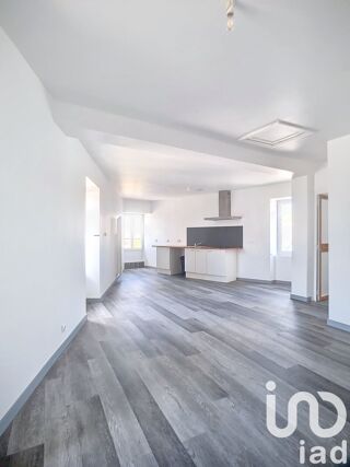  Immeuble � vendre 323 m�