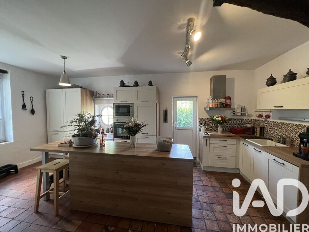 Vente Maison Vente Maison traditionnelle 4 pièces Gouvernes
