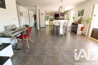  Maison à vendre 10 pièces 230 m²