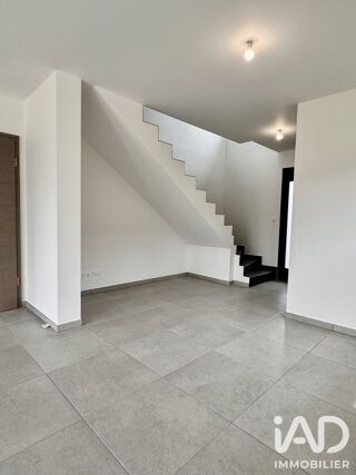  Maison à louer 5 pièces 96 m²