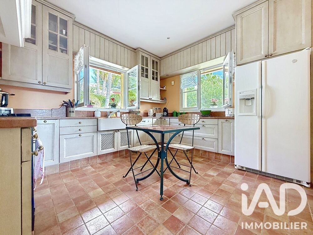 à vendre  Maison La Cadière-d'Azur (83740)