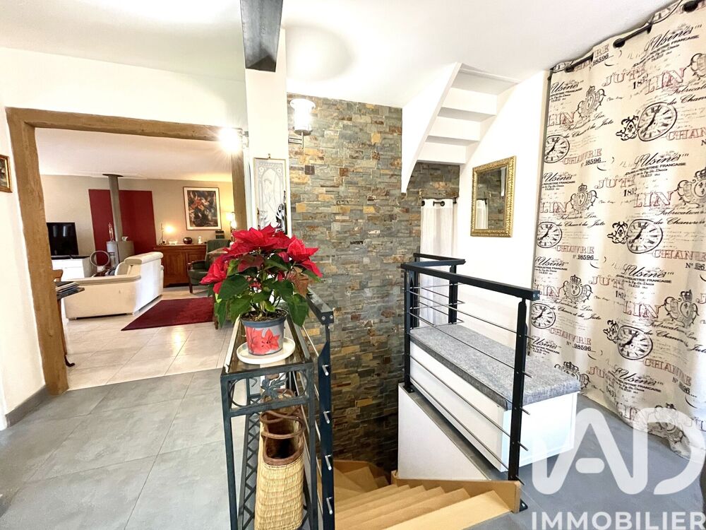 Vente Maison Vente Maison traditionnelle 6 pièces Saint-fargeau-ponthierry