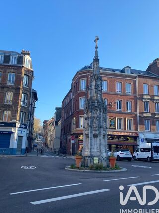  Appartement à louer 6 pièces 126 m²