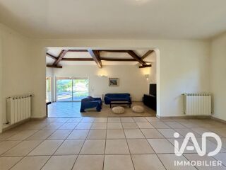 Vente Maison Vente Maison traditionnelle 7 pièces Pierrefeu-du-var