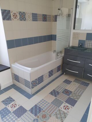  Appartement à louer 3 pièces 67 m²