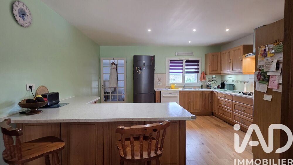 Vente Maison Vente Maison de campagne 9 pièces La roche-sur-grane