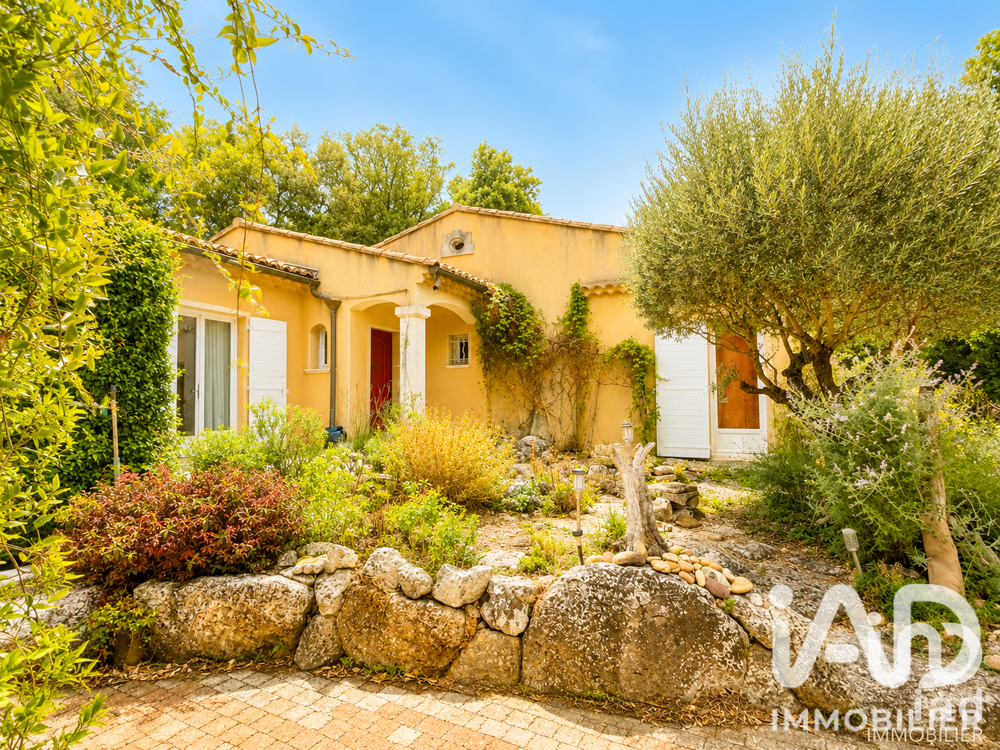 Vente Maison Vente Maison traditionnelle 5 pièces Saint-restitut