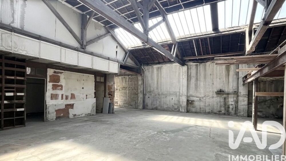 Vente Parking/Garage Vente Garage 200 m&sup2; Saint-Étienne