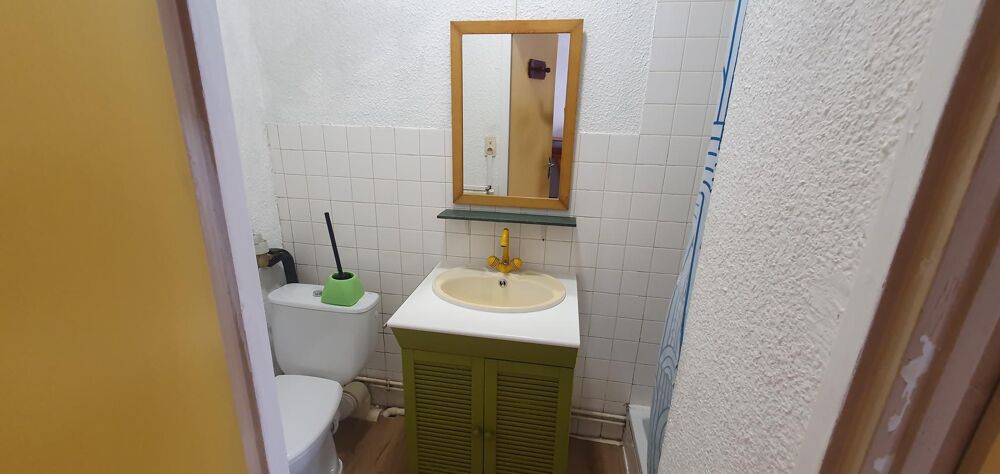 GRENOBLE au 19 Rue Charrel, Appartement Meublé de type T....