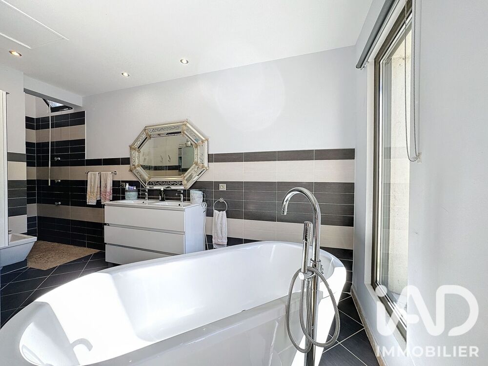 à vendre  Maison Grimaud (83310)