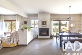 Maison à vendre 8 pièces 215 m²
