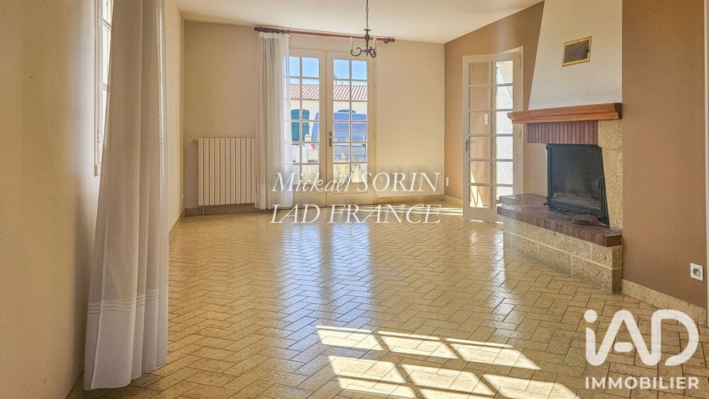 Vente Maison Vente Maison traditionnelle 3 pièces La chaize-le-vicomte