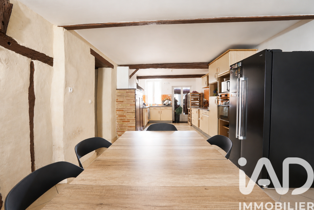 Maison 5 pièces 158 m² · à Lavit · 158 m² · 120 000 €