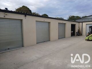  Parking / Garage à vendre 373 m²