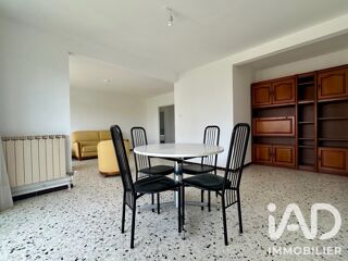  Appartement à louer 4 pièces 80 m²