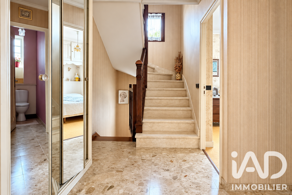 Vente Maison Vente Maison traditionnelle 6 pièces Noisy-le-grand