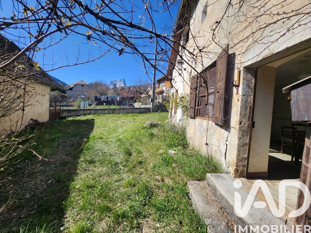Maison 9 pièces 117 m² · à Clelles · 117 m² · 98 000 €