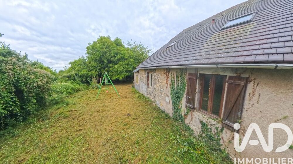Maison 8 pièces 155 m² · à Saint-Gérand-le-Puy · 155 m² · 69 900 €