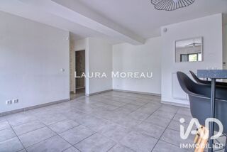  Appartement à louer 2 pièces 50 m²