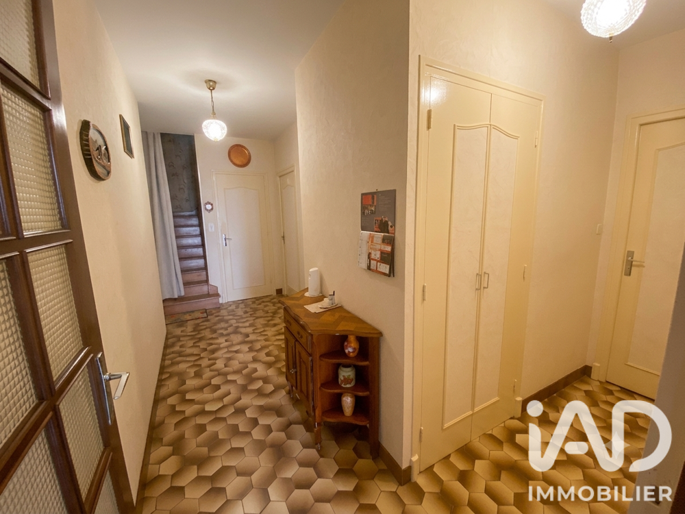 Vente Maison Vente Maison de ville 7 pièces Ussel