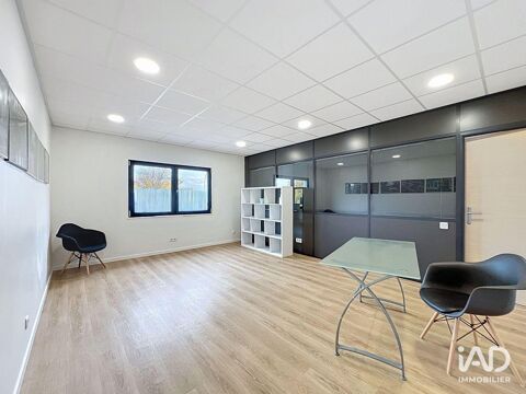 iad France - Guillaume Combe () vous propose : Bureau... 640 77170 Servon