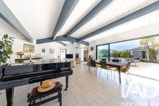  Maison � vendre 6 pi�ces 219 m�