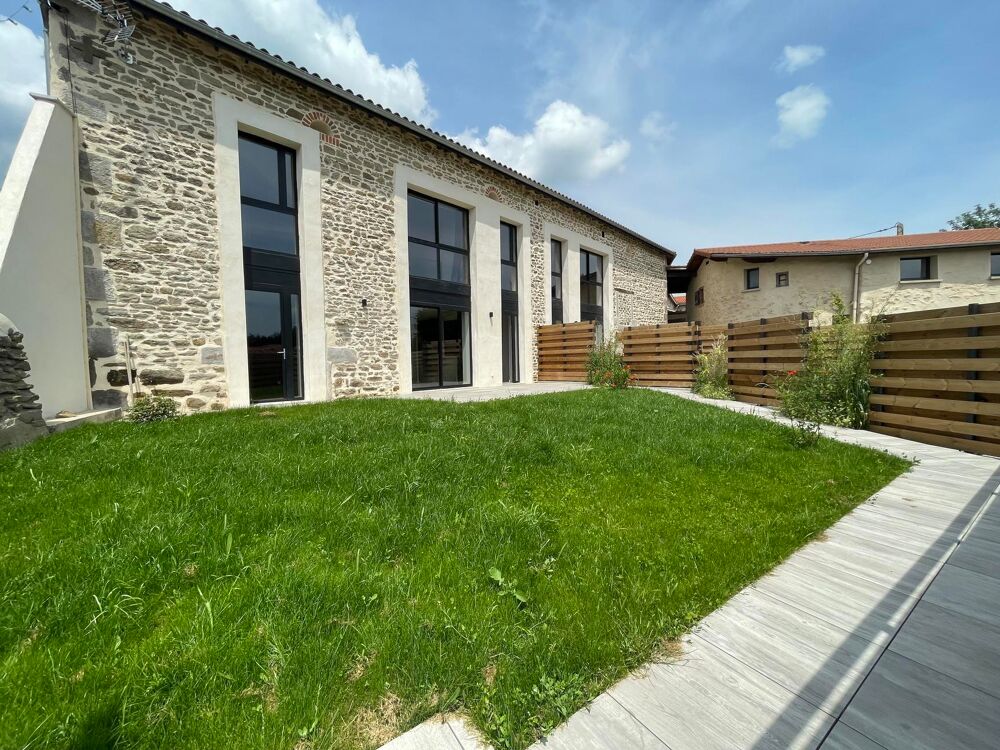Location Maison 4 place de Chavanne, maison de village 135m² Saint-chamond