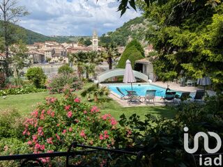  Maison � vendre 15 + pi�ces 484 m�