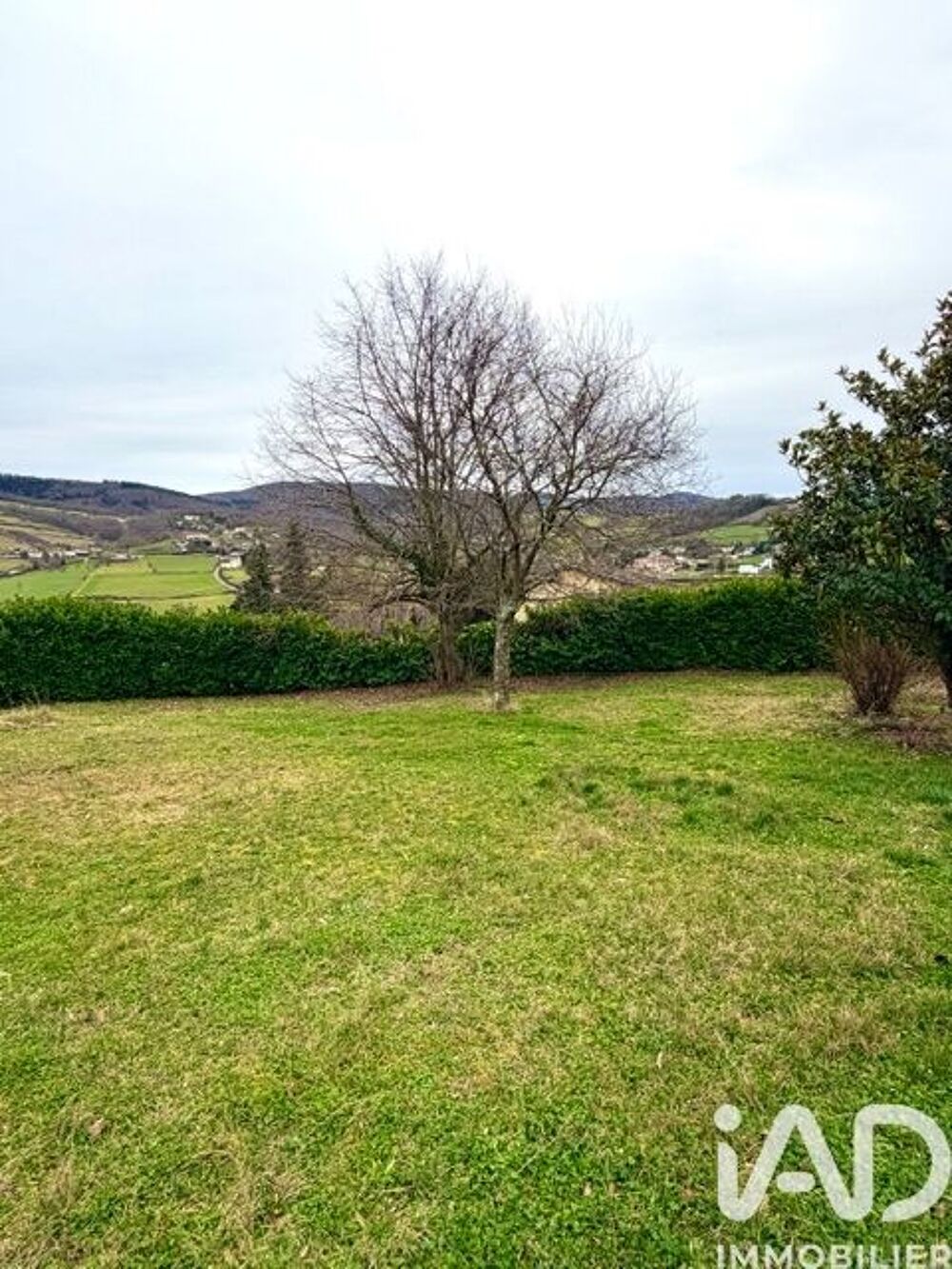 Vente Terrain Vente Terrain à bâtir 1 075 m&sup2; Sourcieux-les-mines