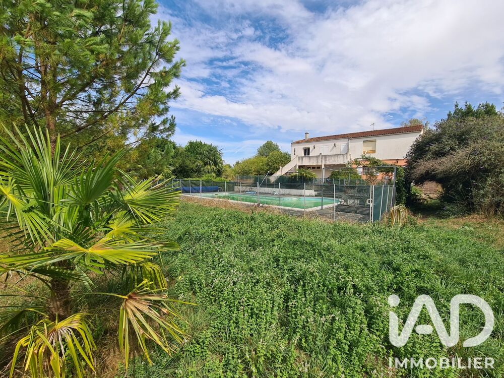 Vente Maison Vente Maison traditionnelle 5 pièces Saint-jean-d'angély