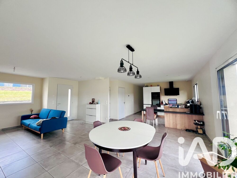 Vente Maison Vente Maison/villa 5 pièces Saint-clément-les-places