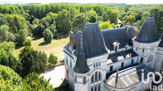  Maison à vendre 15 + pièces 725 m²