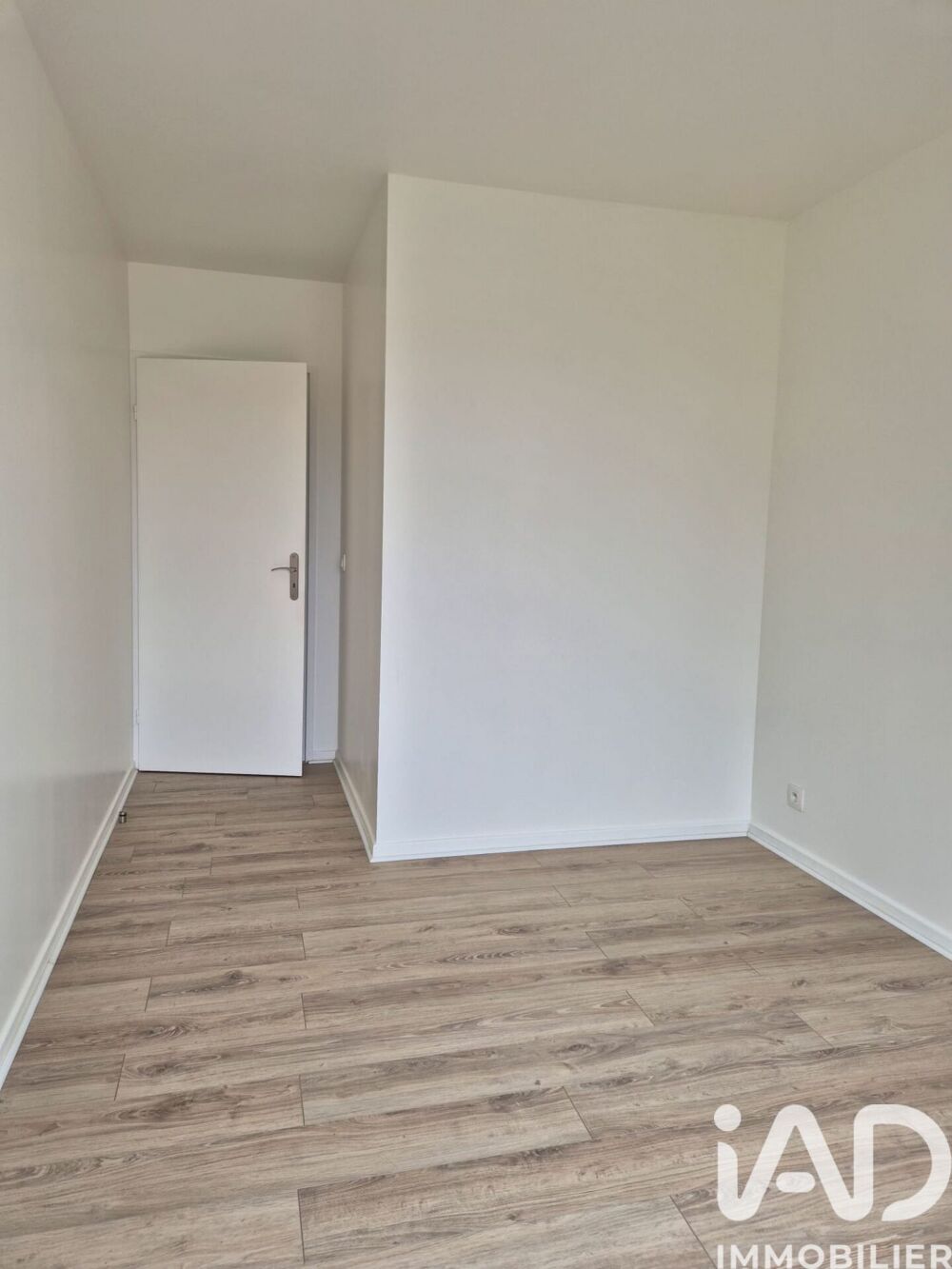 location Appartement - 3 pièce(s) - 67 m² Corbeil-Essonnes (91100)