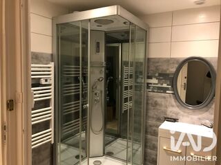 Immeuble à vendre 700 m²
