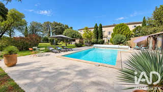  Maison à vendre 15 + pièces 392 m²