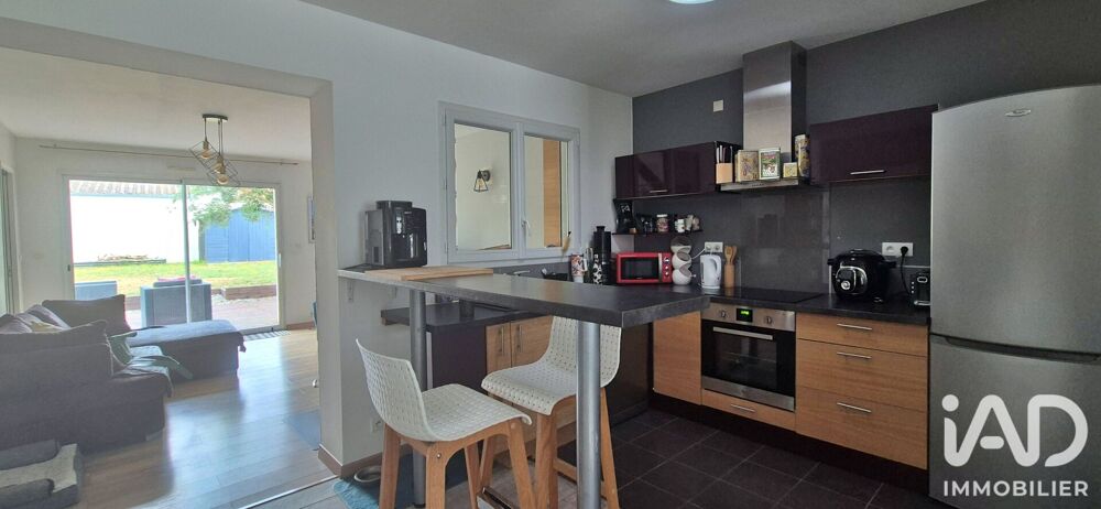 Vente Maison Vente Maison traditionnelle 6 pièces La jarrie