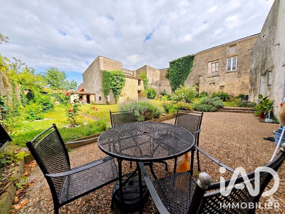 Vente Maison de village 8 pièces