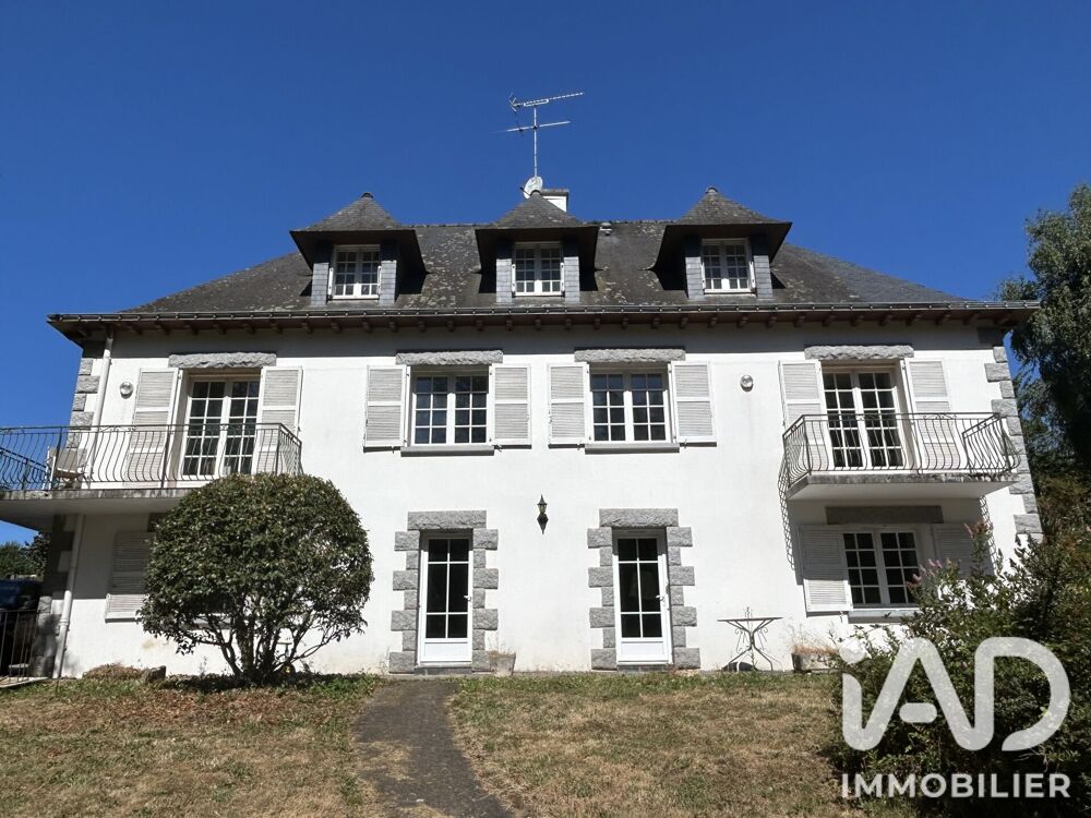 Maison 10 pièces 275 m² · à Loyat · 275 m² · 321 000 €
