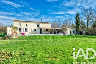  Maison à vendre 6 pièces 195 m²