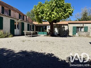  Maison à vendre 11 pièces 245 m²