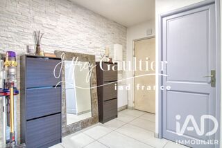  Appartement à louer 4 pièces 87 m²