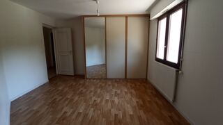 Vente Appartement Appartement T4 avec grand séjour et terrasse centre Saint-Jorioz Saint jorioz